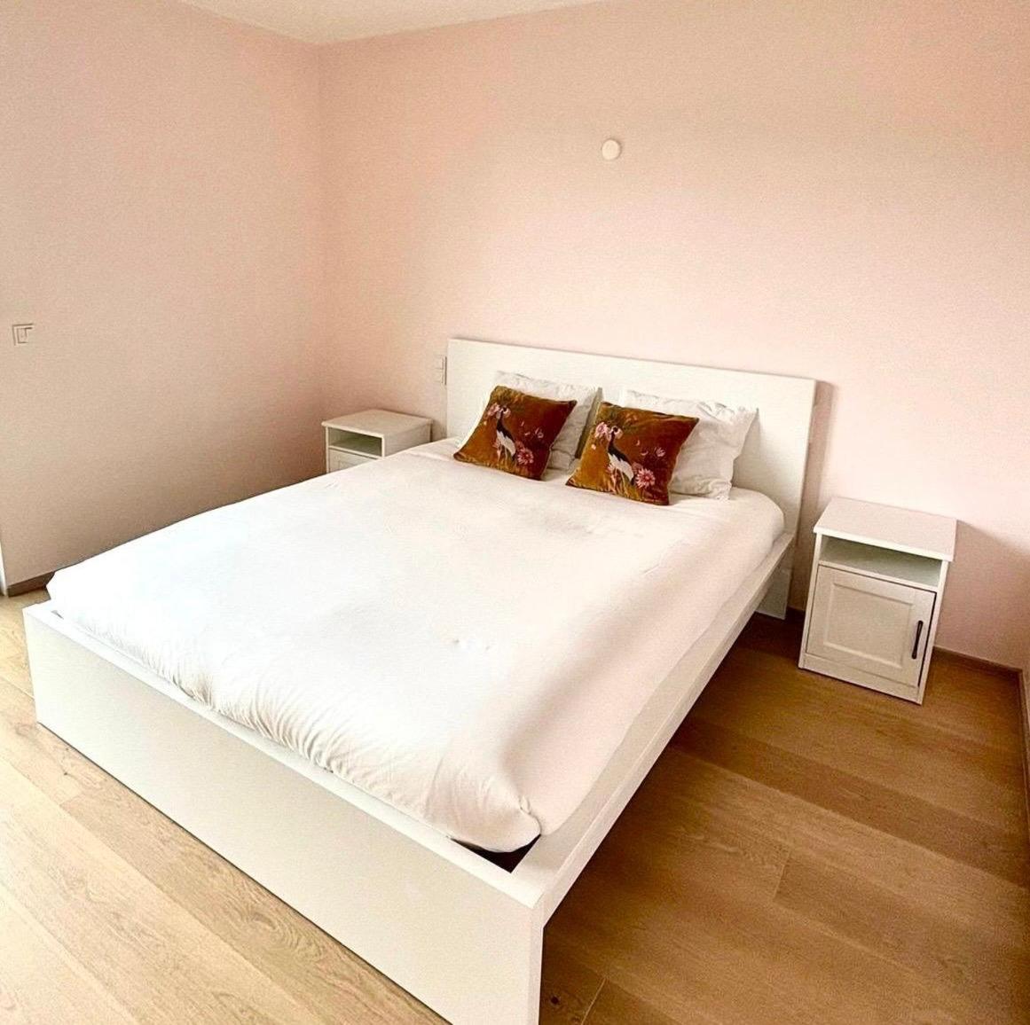 Kirchberg Two Bedroom Center-parking * Luxemburg